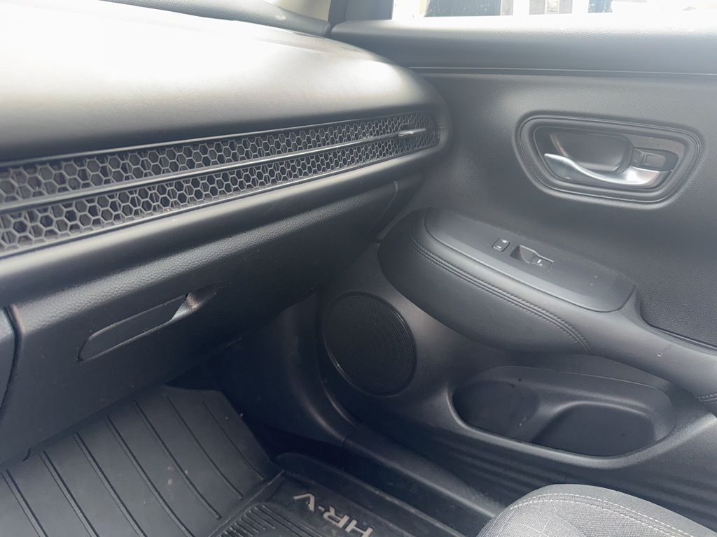 2024 Honda HR-V LX photo 5