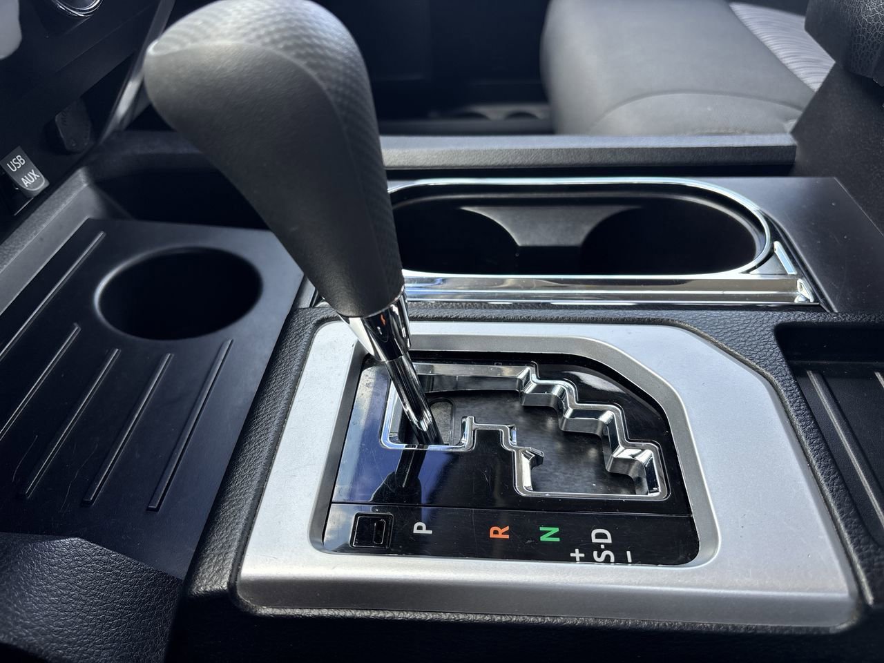 2016 Toyota Tundra SR5 photo 22