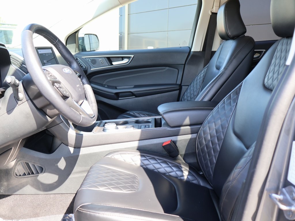 2024 Ford Edge Titanium photo 22