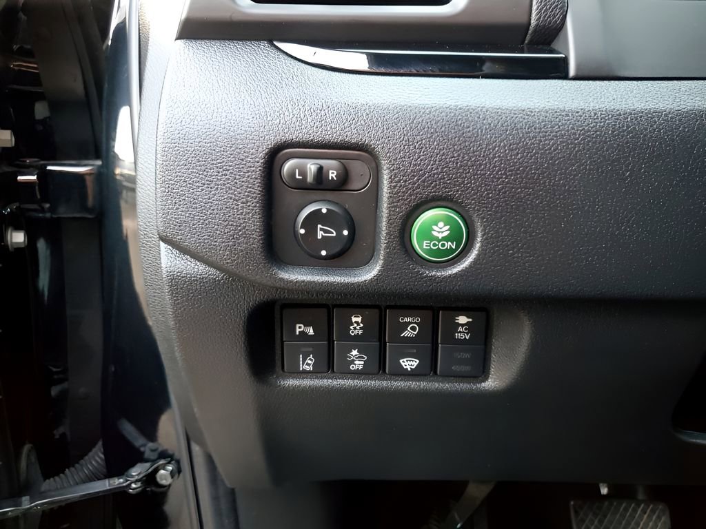 2021 Honda Ridgeline Black Edition photo 32