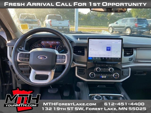 2024 Ford Expedition MAX XLT photo 12