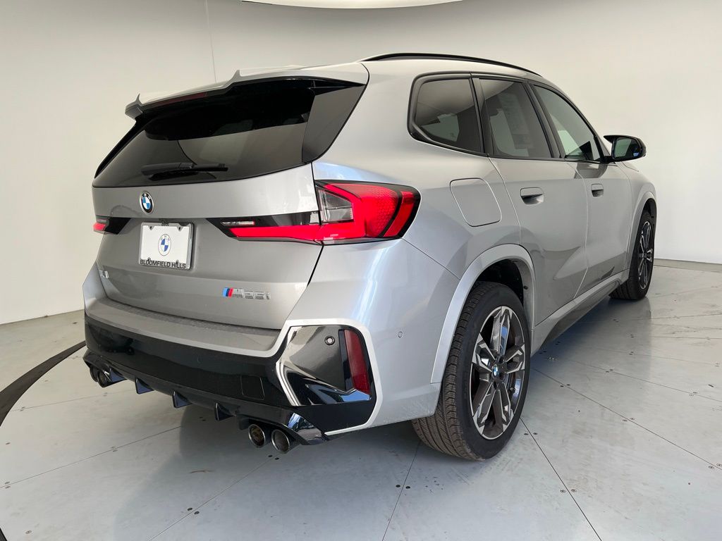 2024 Bmw X1 M35i photo 3