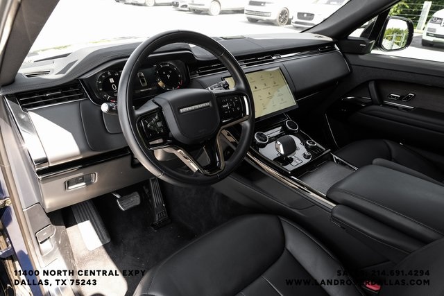 2023 Land Rover Range Rover Sport SE photo 2