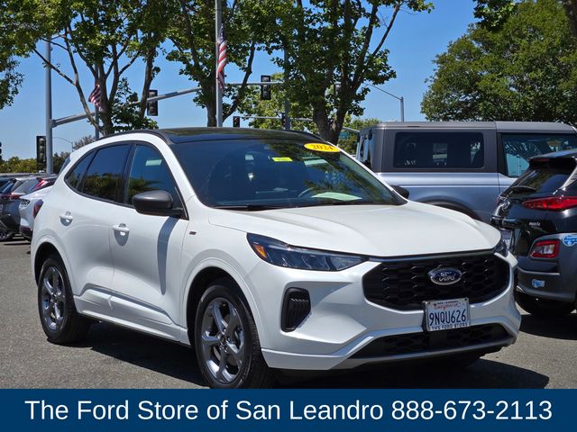 2024 Ford Escape ST-Line photo 8