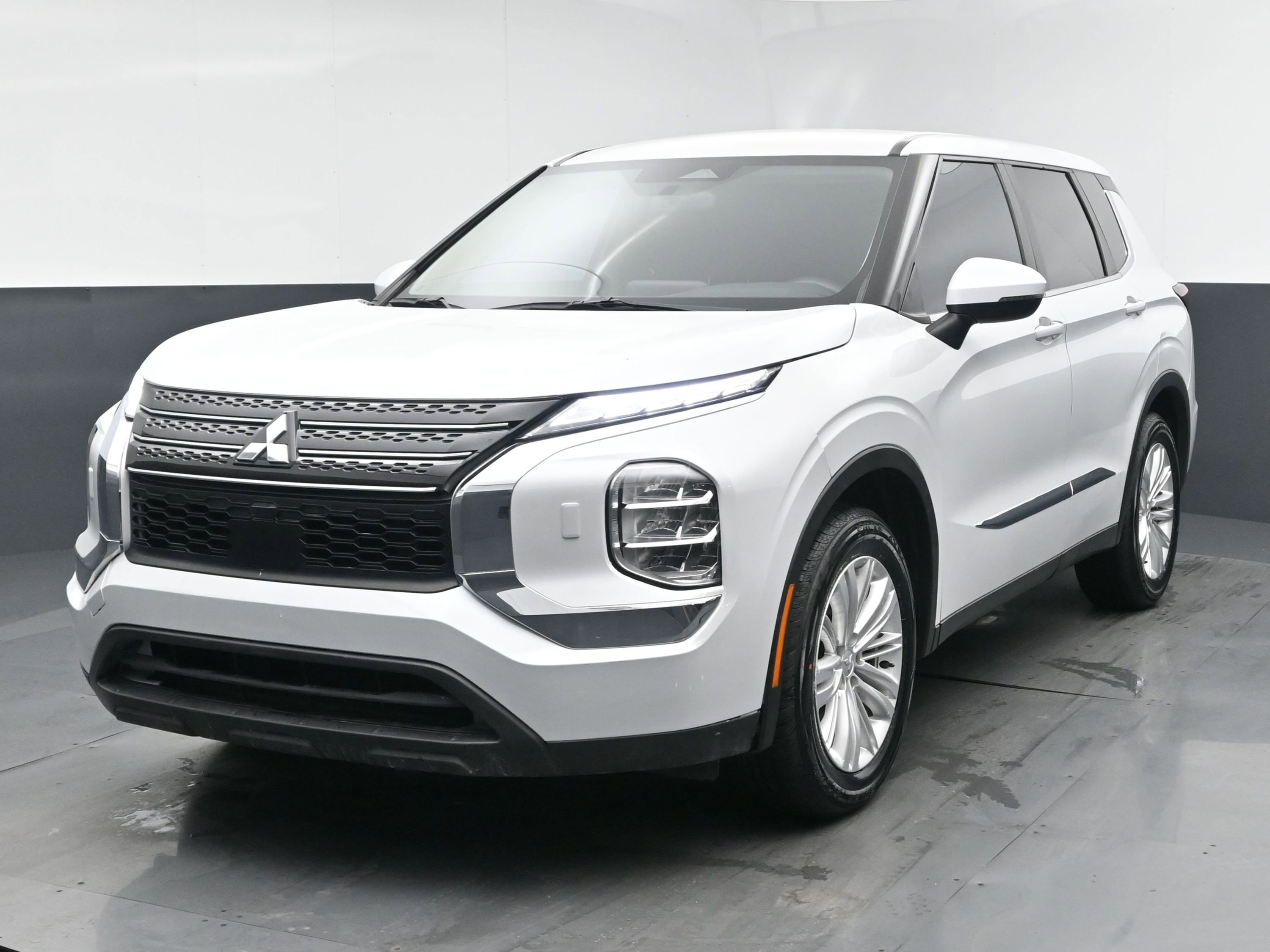 2022 Mitsubishi Outlander ES S-AWC photo 22