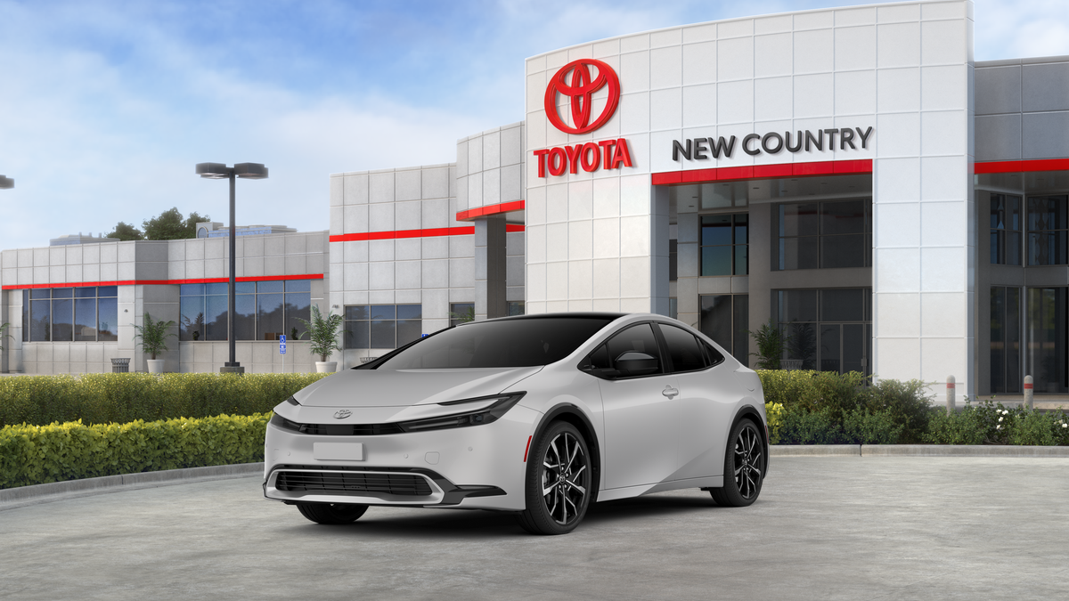 2026 Toyota Prius XSE's photo