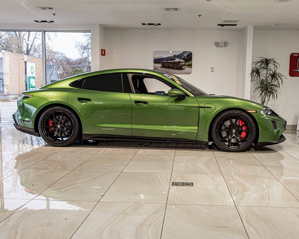 2023 PORSCHE TAYCAN - Image 10