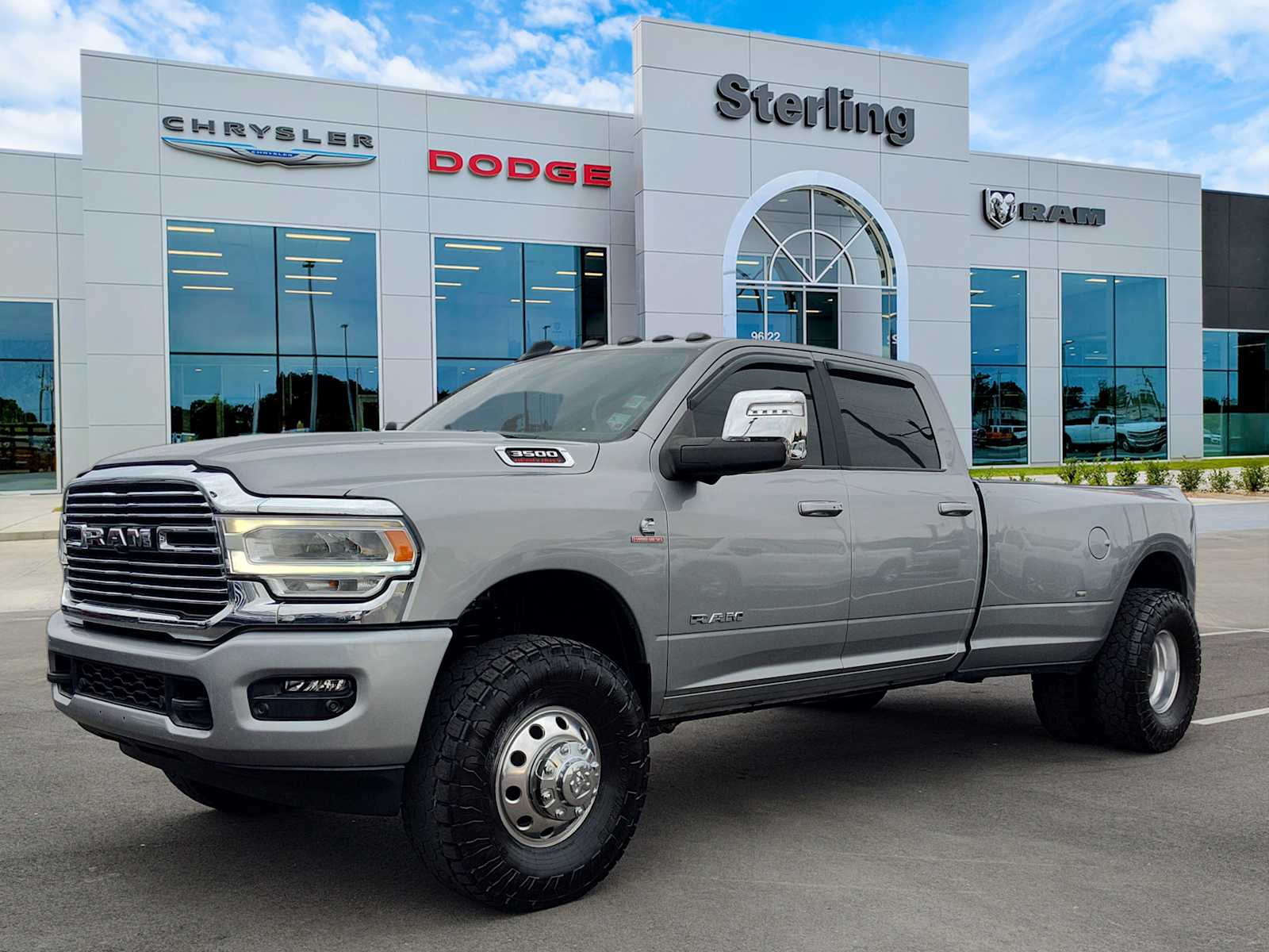 2023 RAM Ram 3500 Pickup Laramie's photo