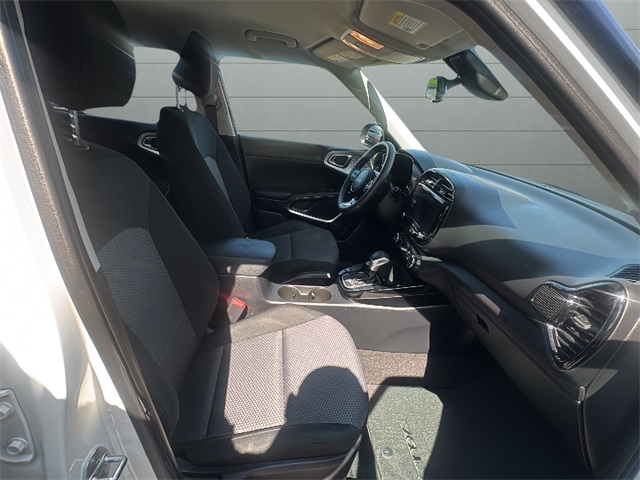 2023 Kia Soul S photo 13
