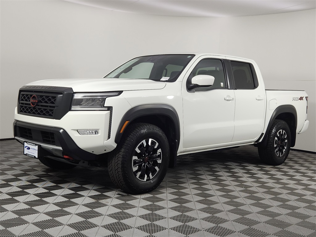 2024 Nissan Frontier PRO-4X's photo