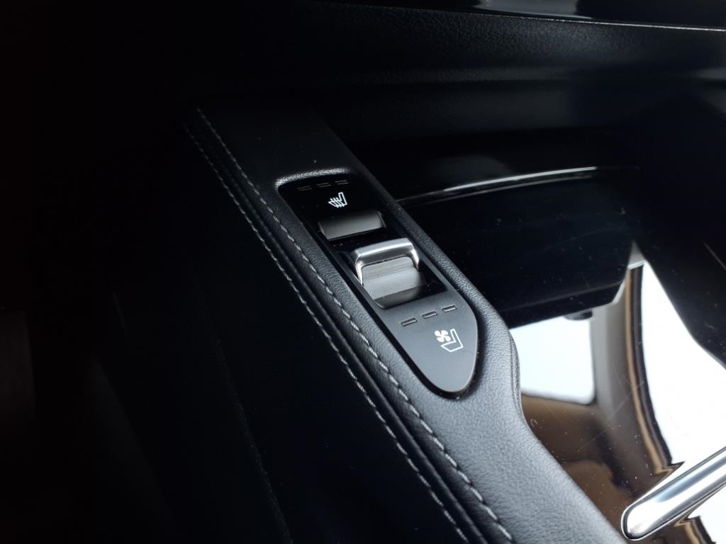 2022 Kia Telluride EX photo 18