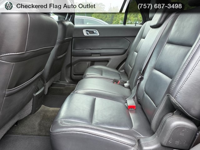 2015 Ford Explorer XLT photo 15