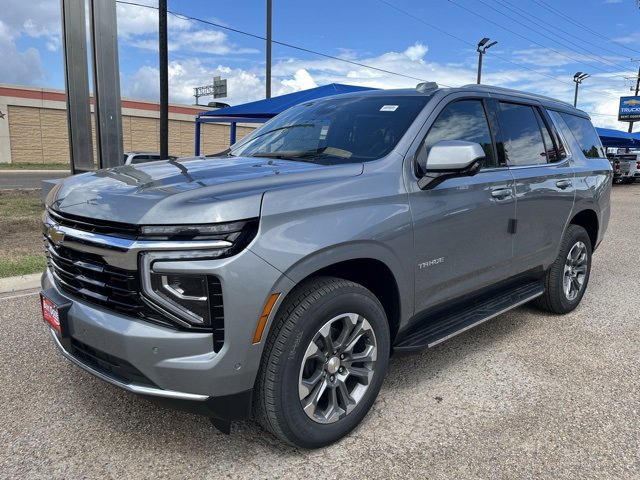 2025 Chevrolet Tahoe LS photo 3
