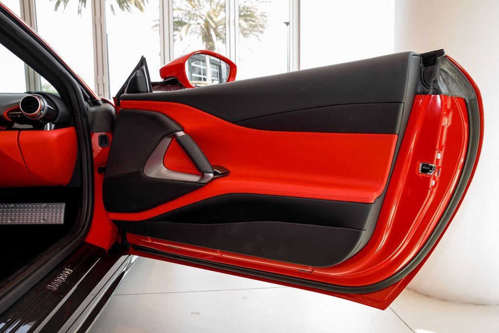 2022 Ferrari 812 GTS photo 29
