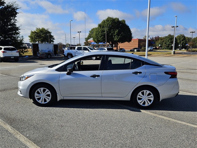 2021 Nissan Versa 1.6 S photo 4