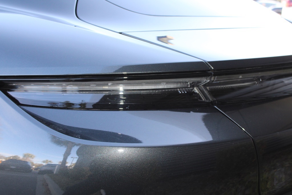 2023 Porsche Taycan S photo 17
