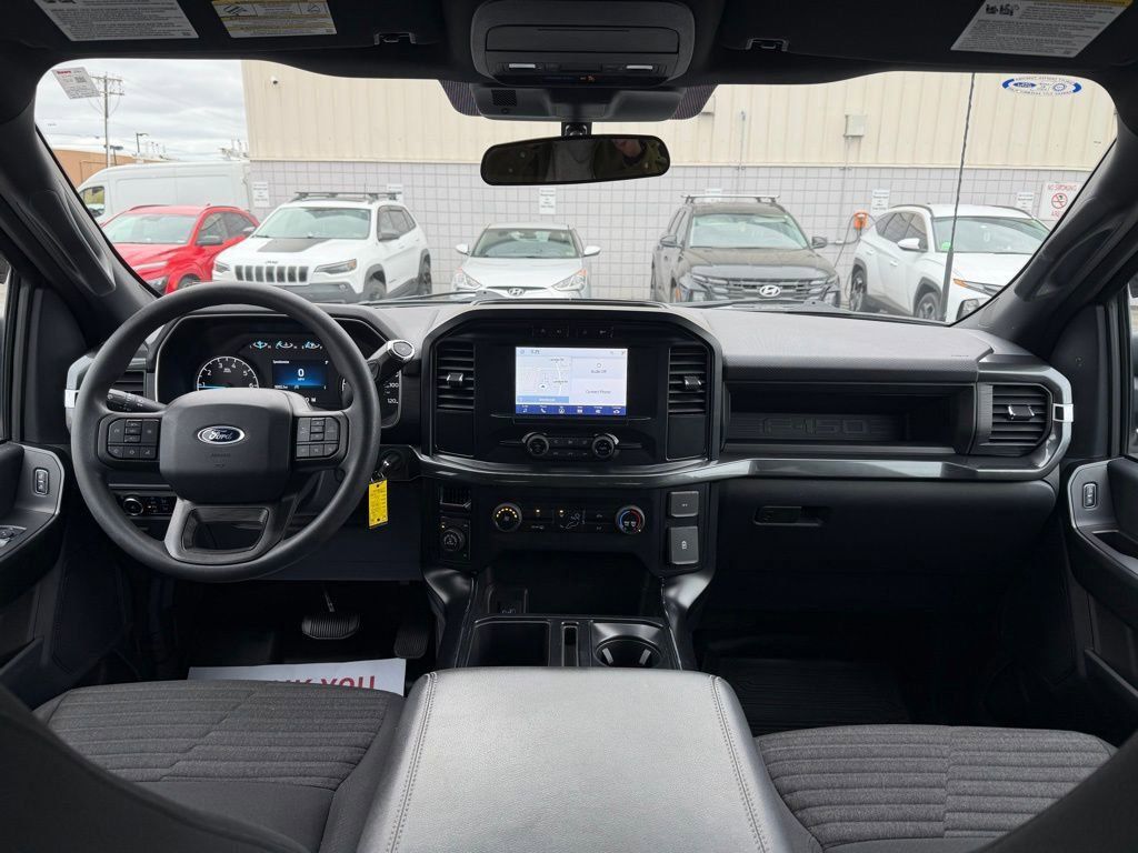 2023 Ford F-150 XL photo 4