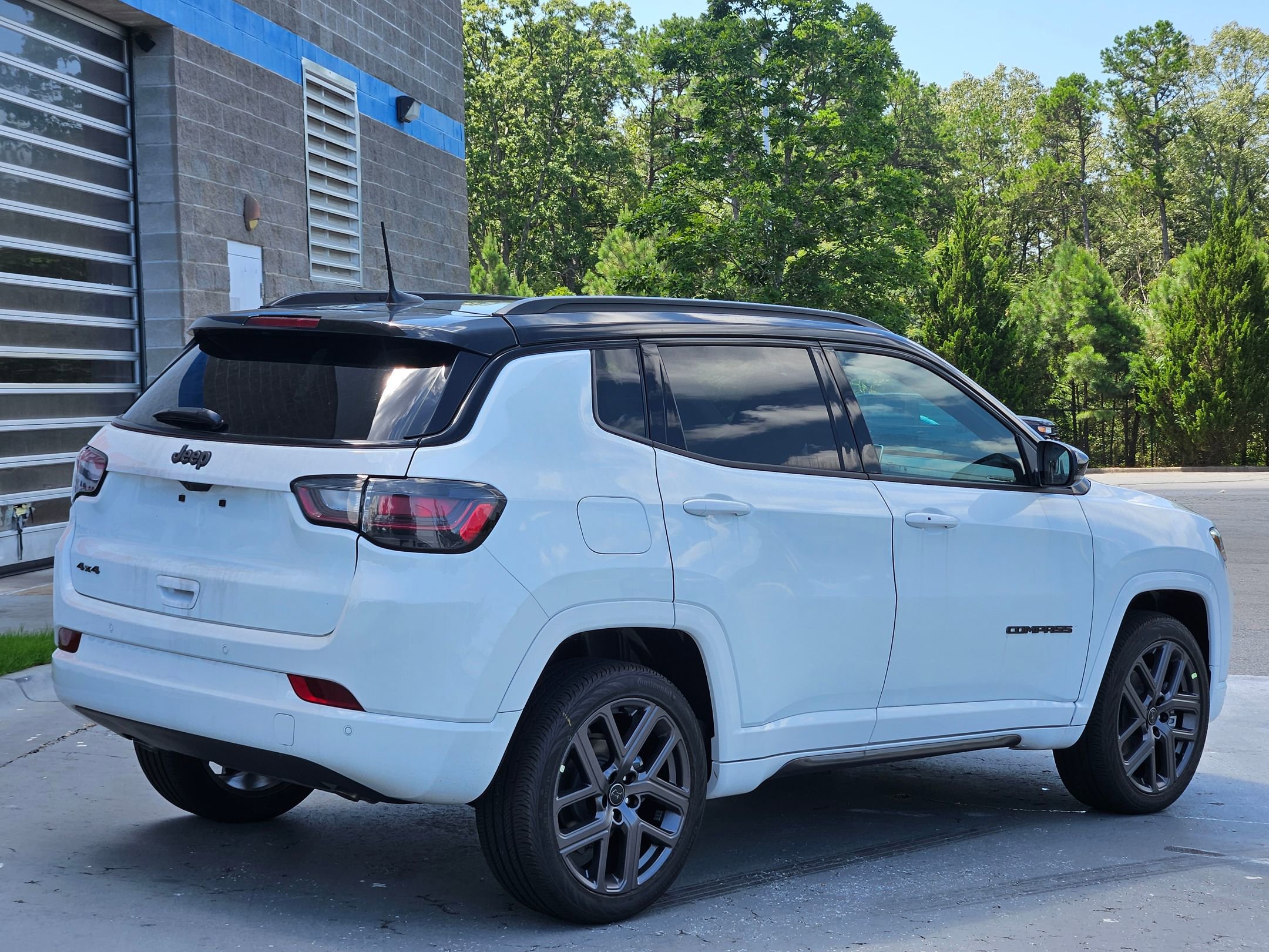 2025 Jeep Compass Limited photo 7