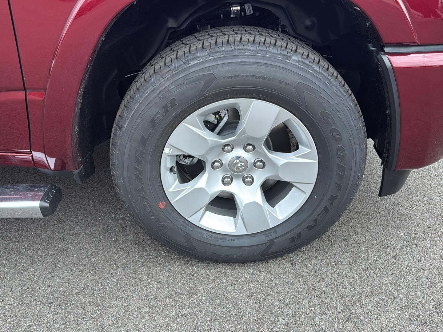 2025 Ram 1500 Big Horn photo 12