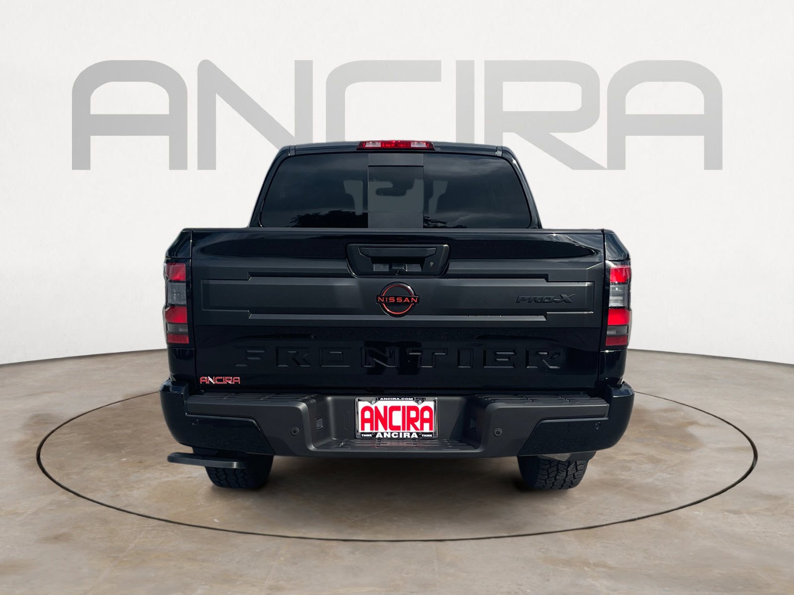 2025 Nissan Frontier PRO-X photo 4
