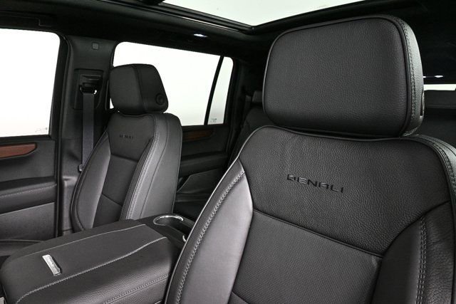 2026 Gmc Yukon XL Denali photo 4
