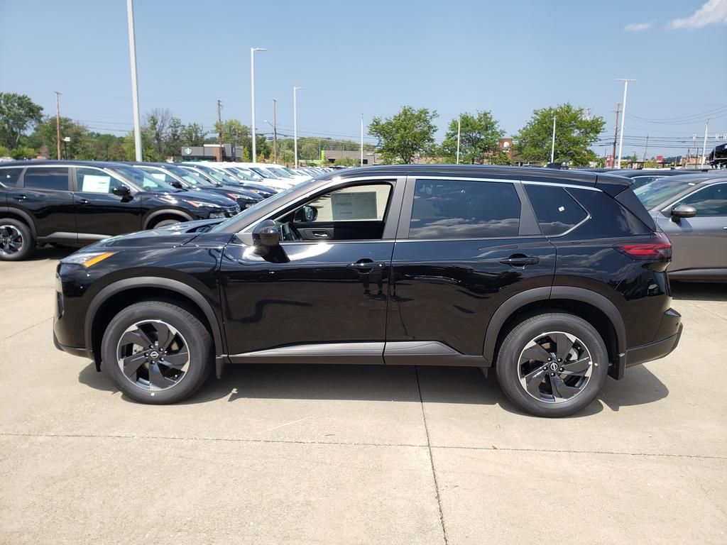 2026 Nissan Rogue SV photo 2