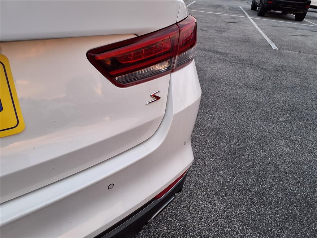 2018 Kia Optima S photo 4