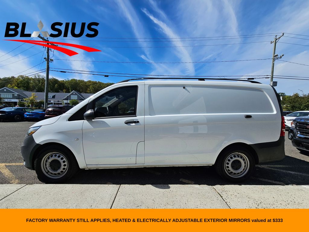 2023 Mercedes Benz Metris Cargo Van photo 3