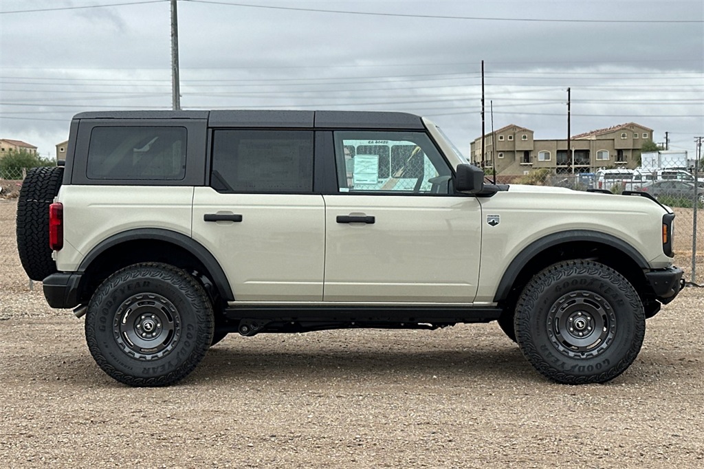 2025 Ford Bronco Big Bend photo 3