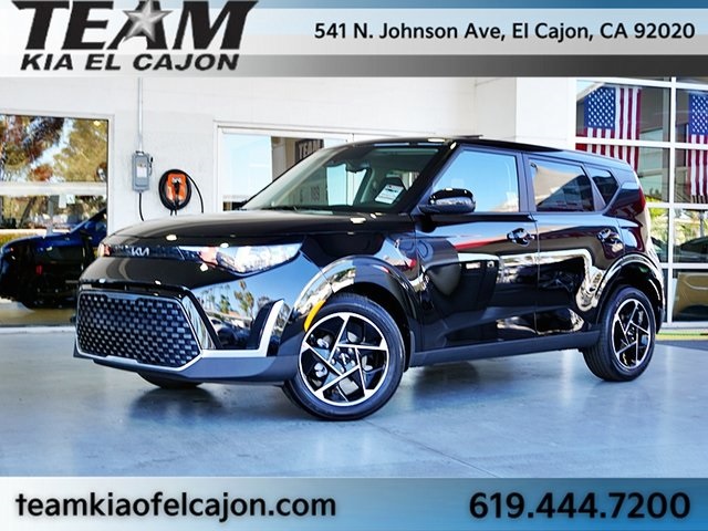 2025 Kia Soul EX photo 2