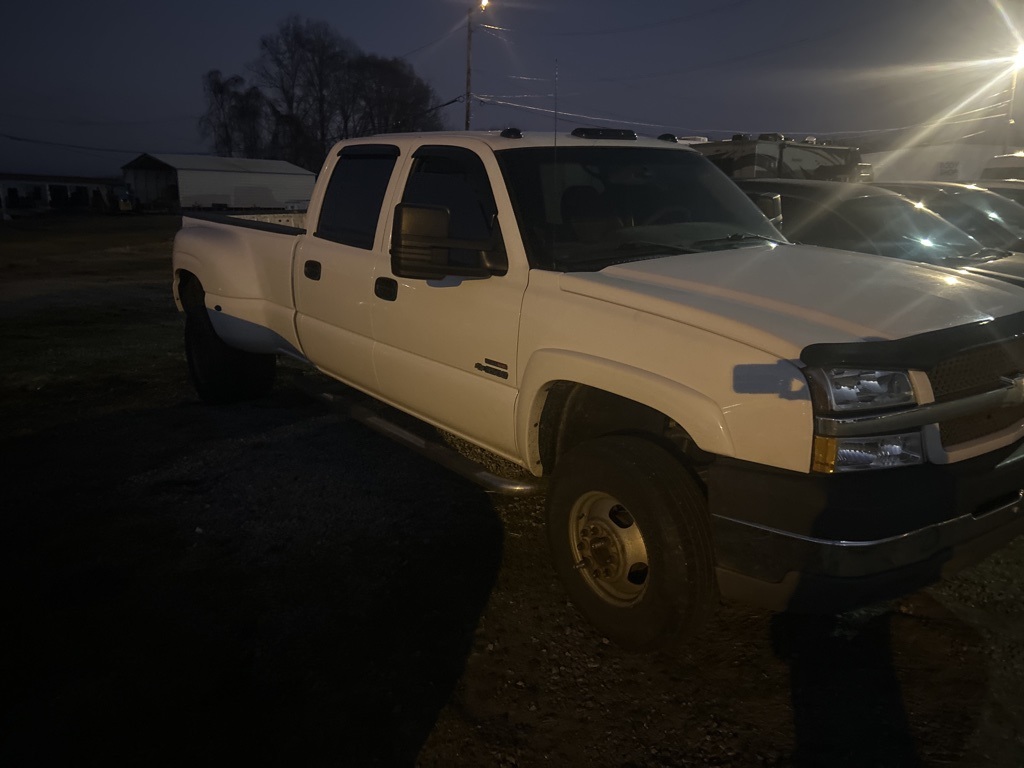 2004 Chevrolet Silverado 3500 LS's photo