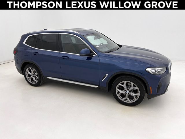 2022 BMW X3 30i's photo
