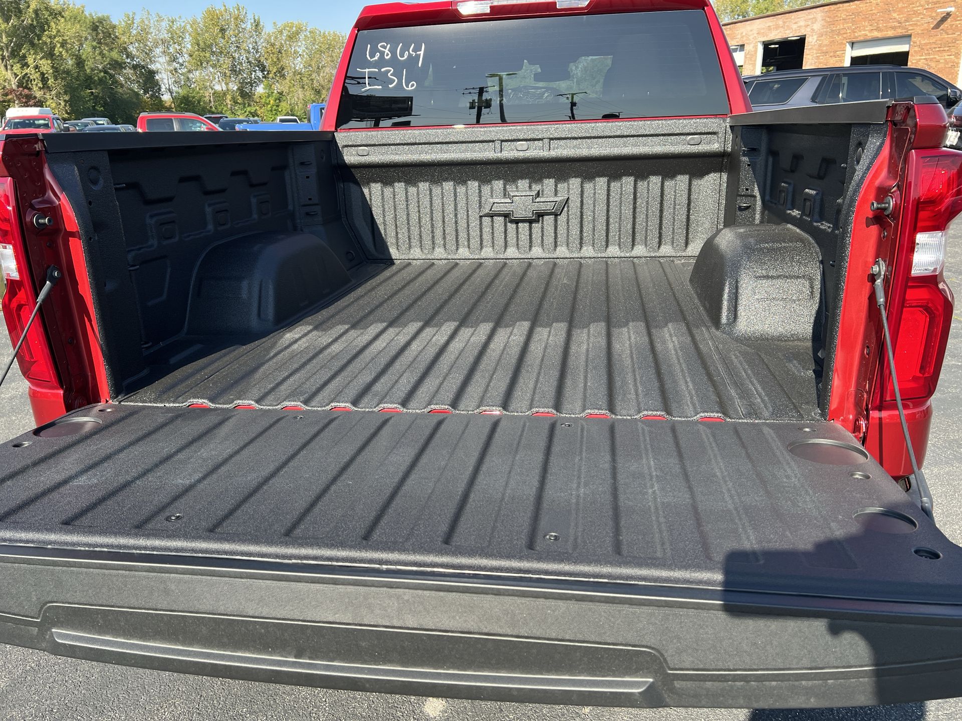 2026 Chevrolet Silverado 1500 RST photo 5