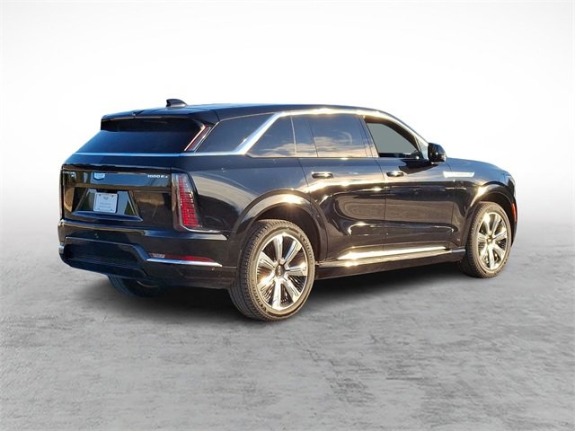 2025 Cadillac Escalade IQ Luxury photo 3