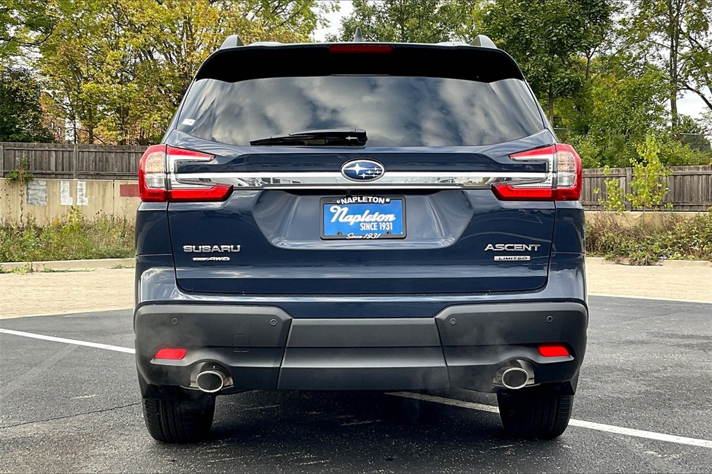2025 Subaru Ascent Limited photo 2