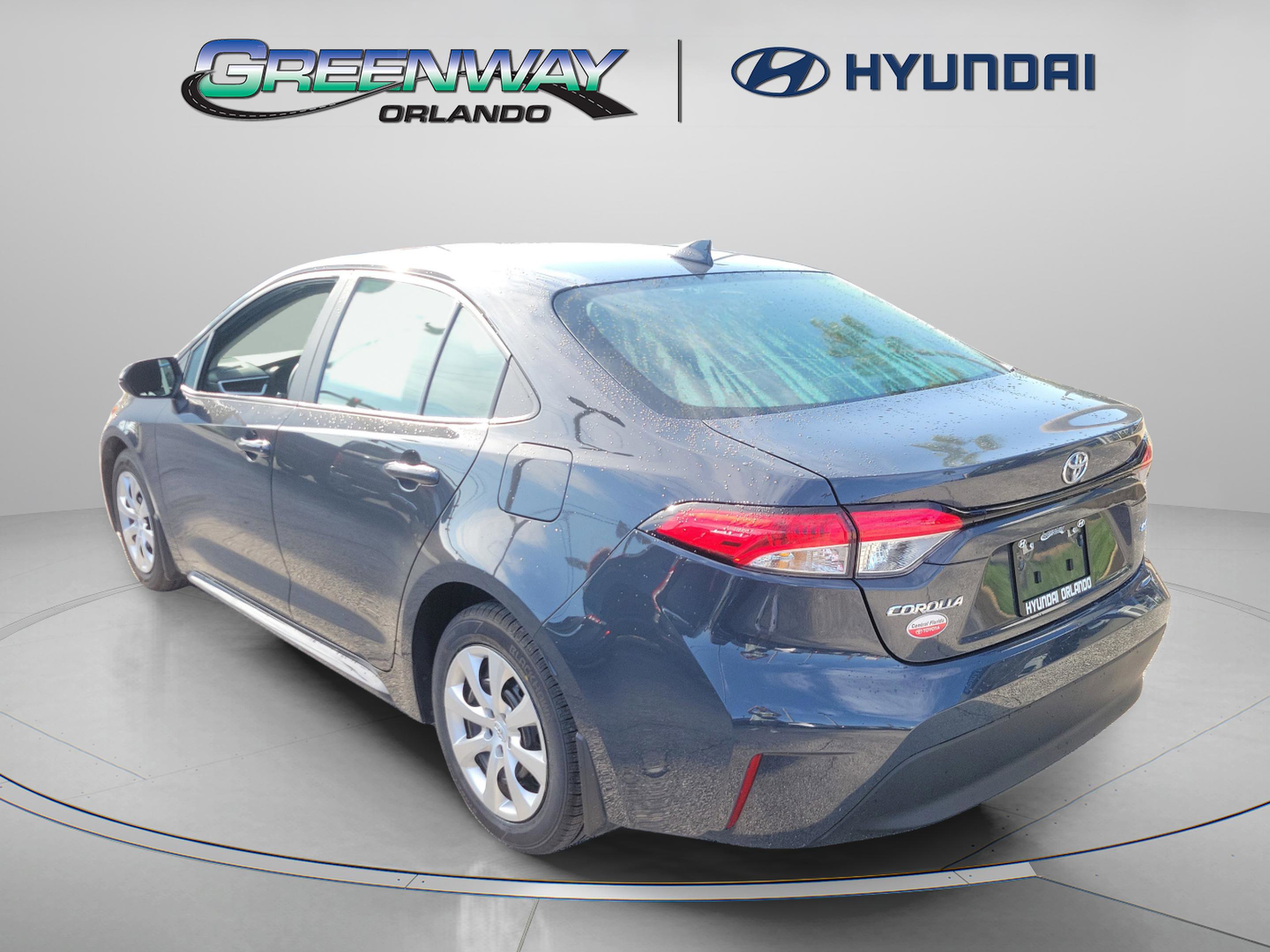 2024 Toyota Corolla LE photo 3