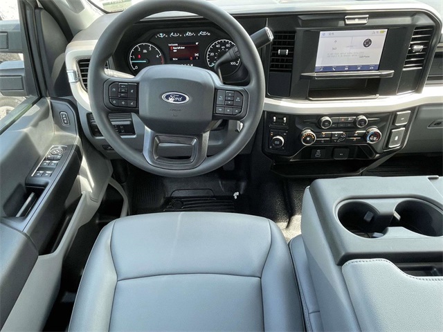 2026 Ford F-350 XL photo 6