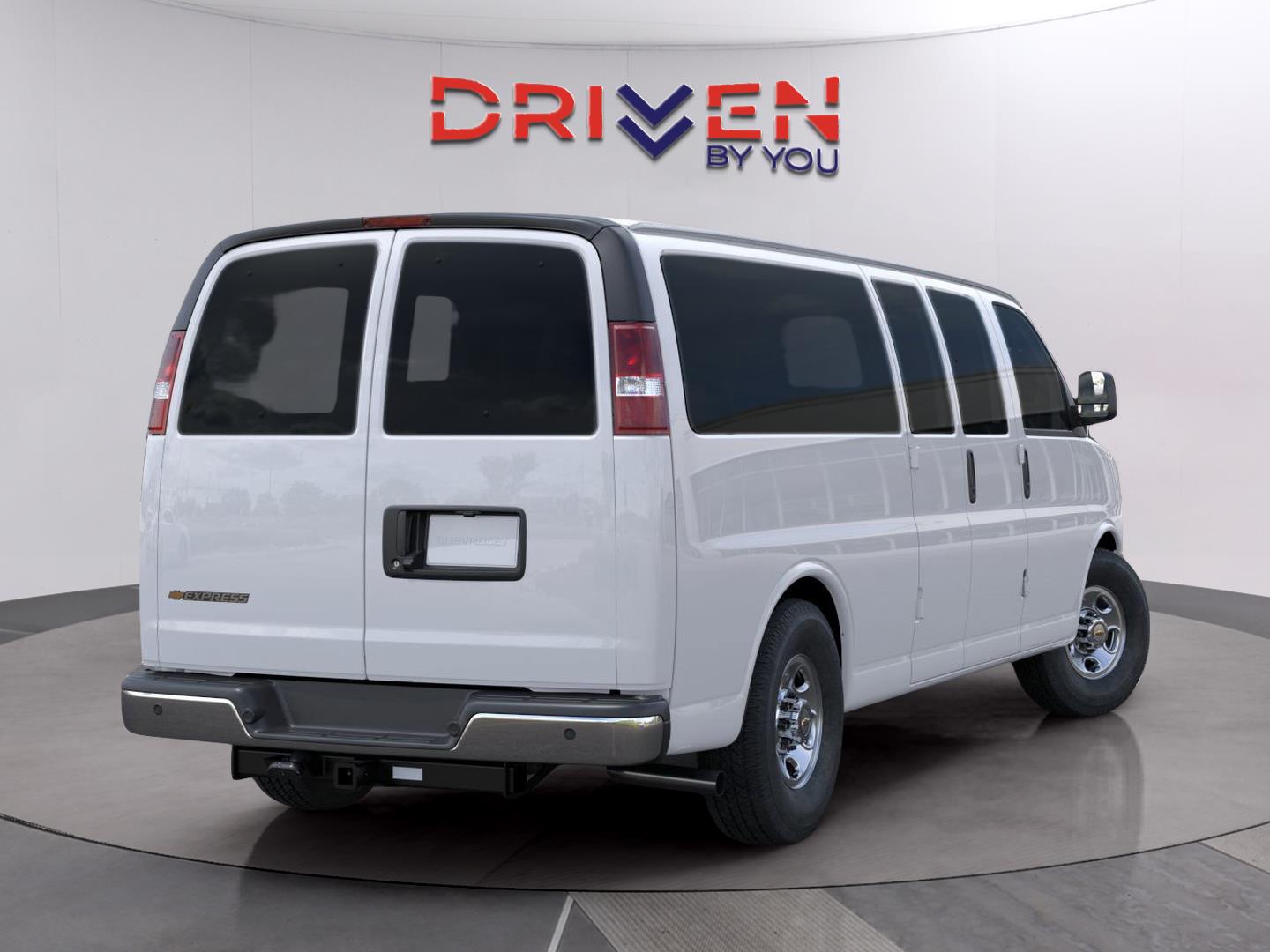 2025 Chevrolet Express Passenger 3500 photo 3