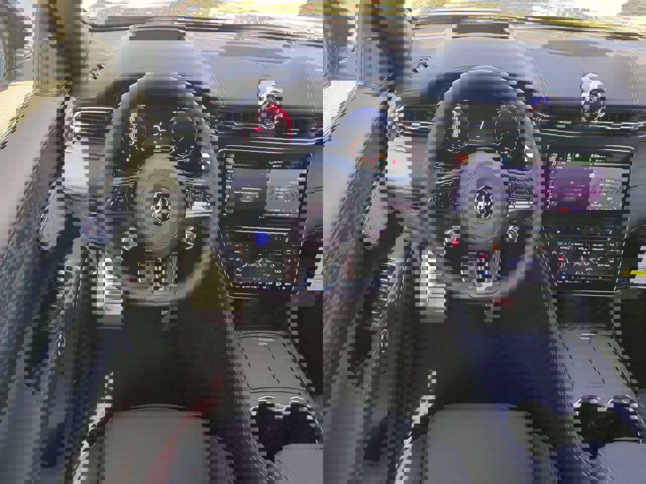 2025 Maserati Grecale Modena photo 13