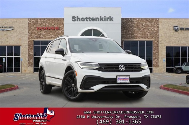 2022 Volkswagen Tiguan SE R-LINE BLACK