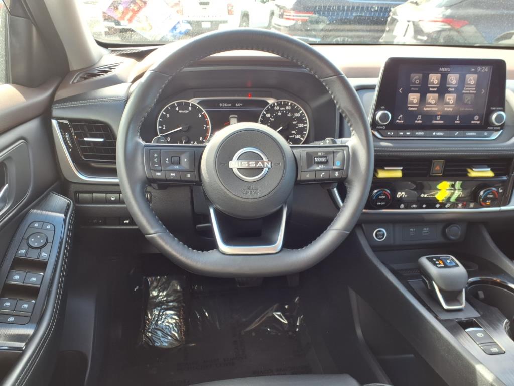 2022 Nissan Rogue SV photo 14