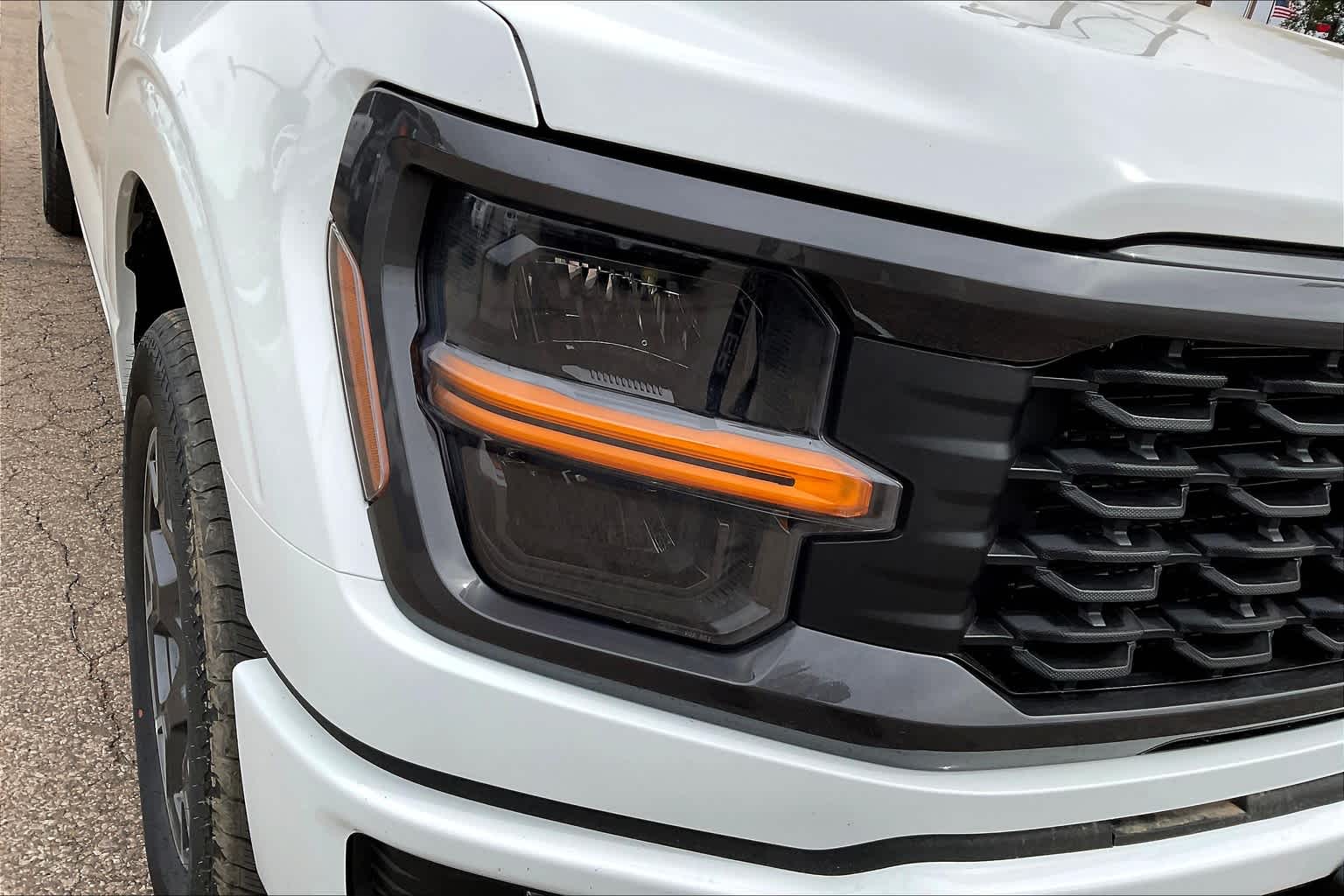 2025 Ford F-150 STX photo 13