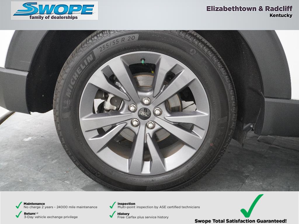 2025 Ford Explorer photo 27
