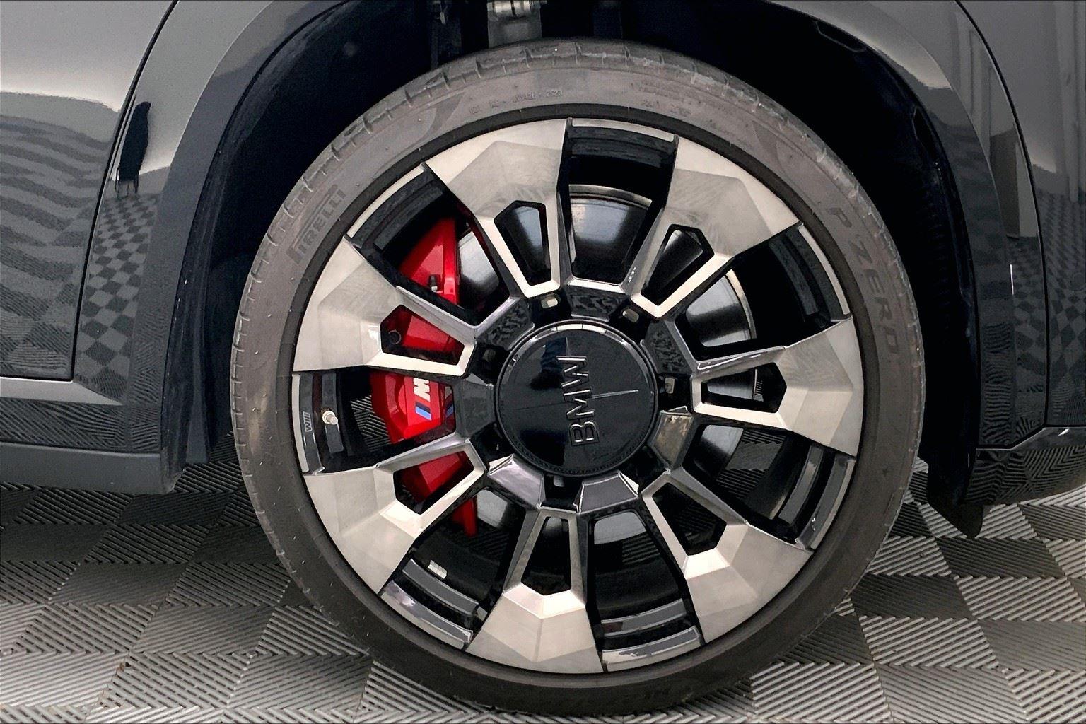2024 Bmw XM photo 6