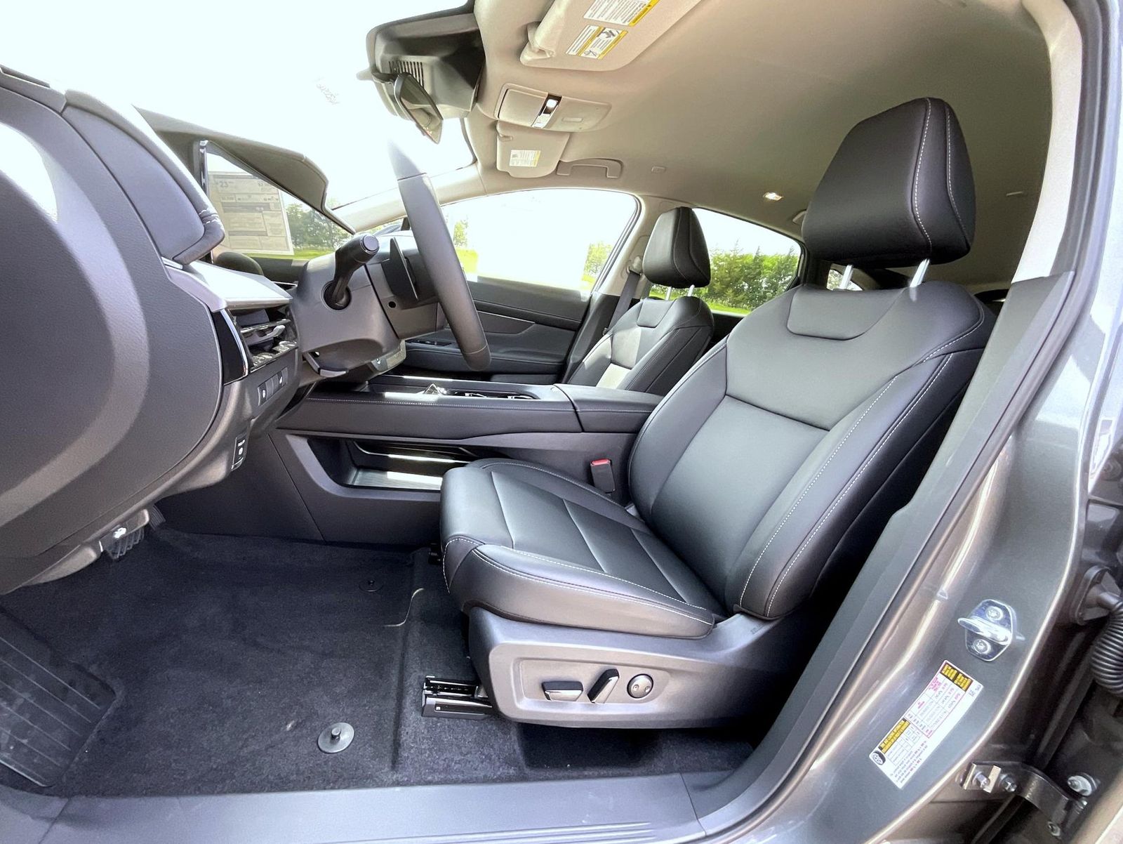 2025 Nissan Murano SV photo 10
