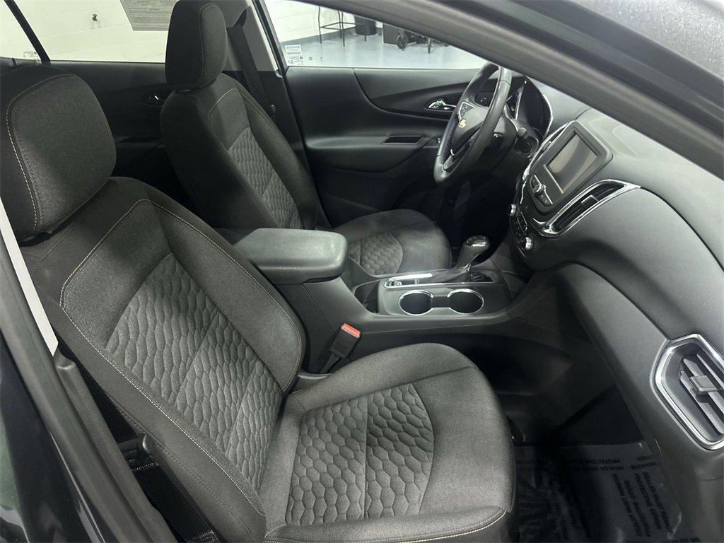 2021 Chevrolet Equinox LT photo 23