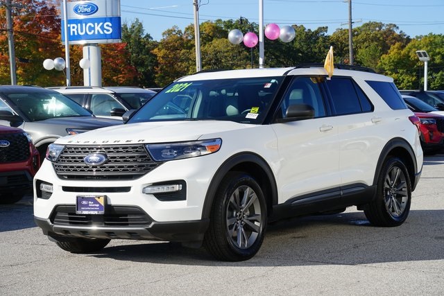 2021 Ford Explorer XLT photo 2
