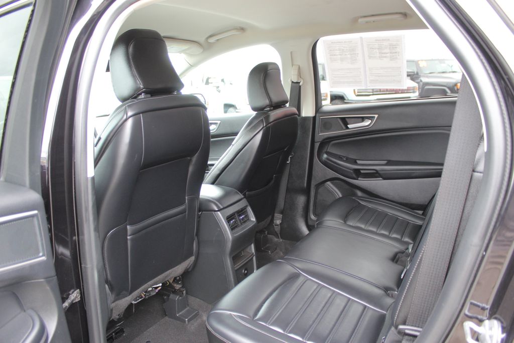2024 Ford Edge SEL photo 12