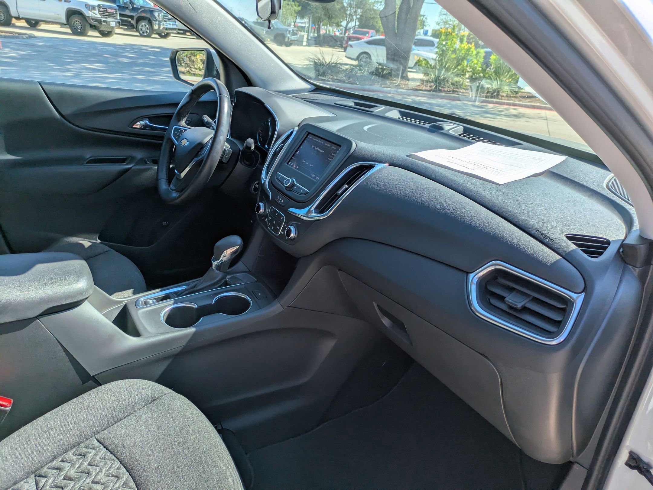 2022 Chevrolet Equinox LT photo 27