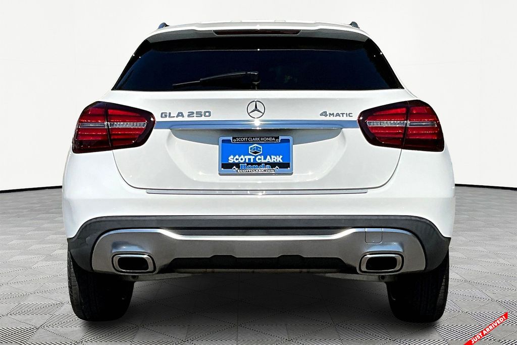 2019 Mercedes Benz GLA 250 4MATIC photo 4